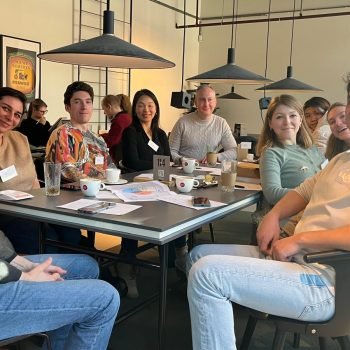coffee-meetup-eiuu__Vh